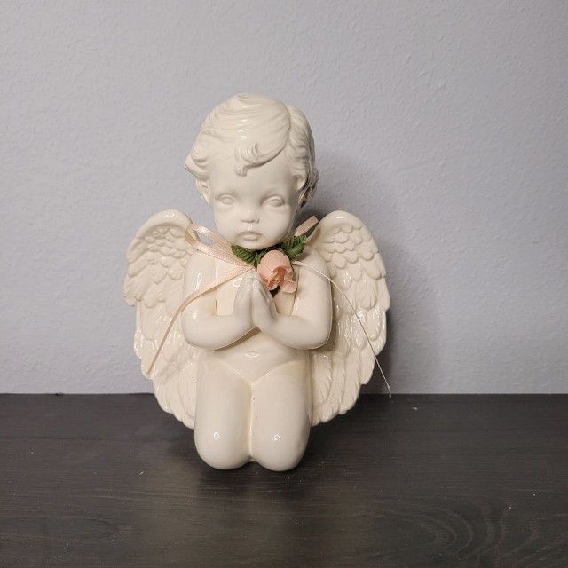 Decorative Angel Figure Antique White Decorative Angel Ornament Angel Child prays