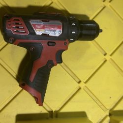 Milwaukee M12 Drill