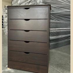 Dresser/ Five drawers dresser
