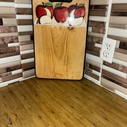 Farmhouse Cutting Board 