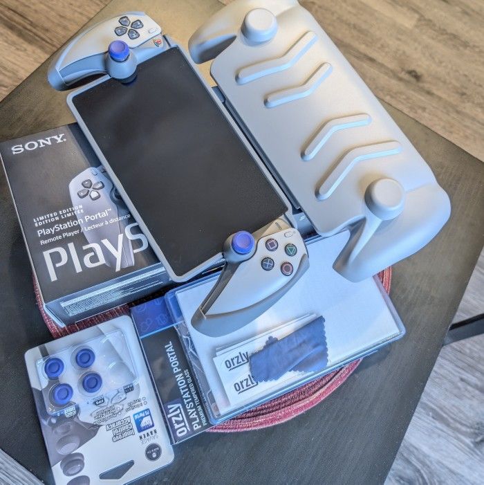 PlayStation / PS Portal - 30th Anniversary - with Goodies - Excellent Condition - FIXED PRICE