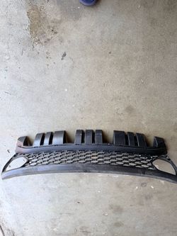2019 dodge charger scat pack front grill in good condition