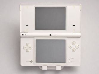 🔥 Refurbished Nintendo DSi (White) • New Battery • 32GB Game Storage • 7-Day Warranty