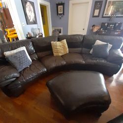 Sectional with 2 ottoman