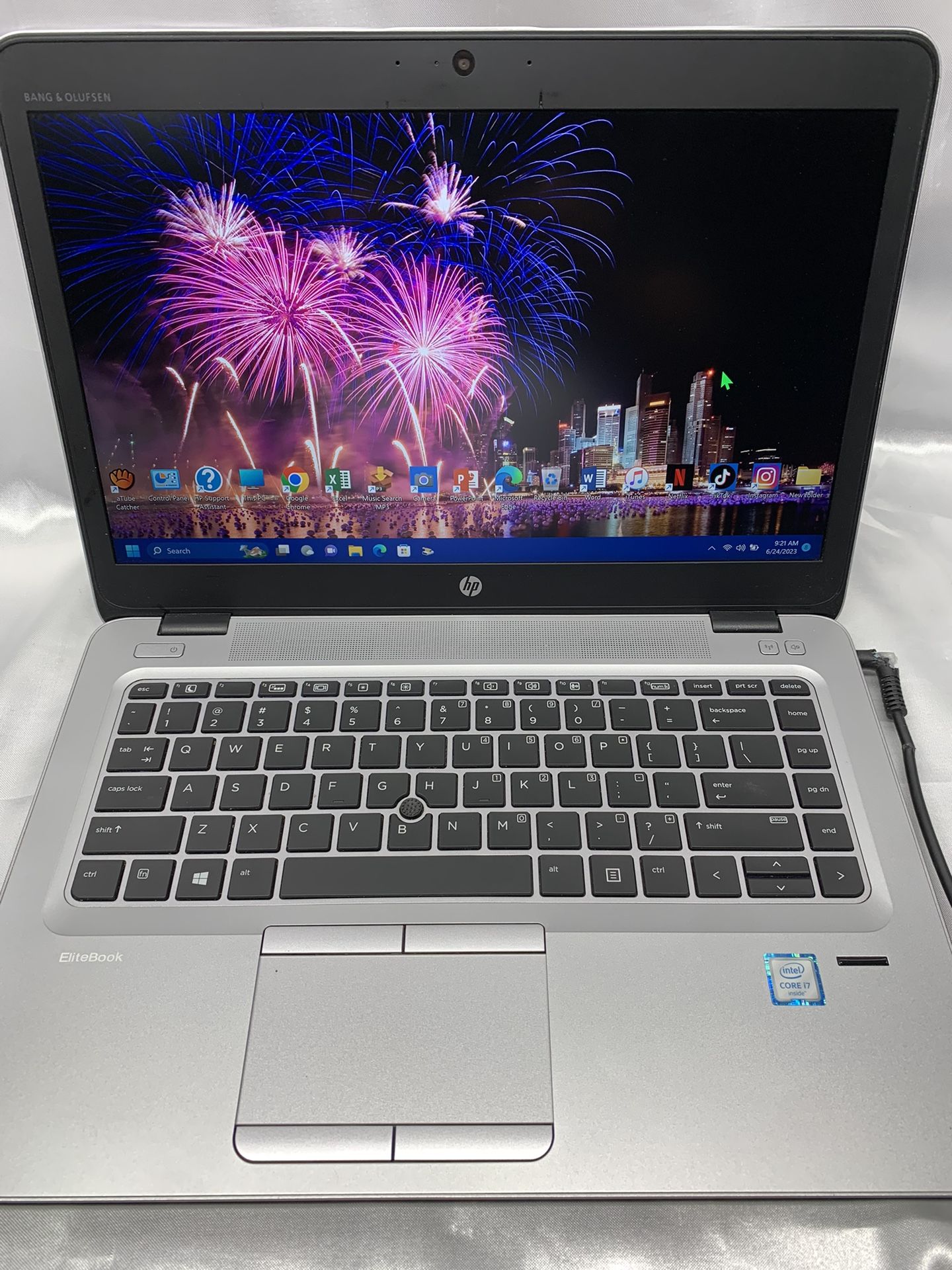 i7…i7…HP -ELITEBOOK  7 GENERATION  build On  03/16/2020….256.0 GB SSD  ( Capacity  ) ..8.0 GB RAM . READY FOR CLASSES   FULLY LOADED 