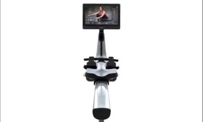 Hydrow Rower Comes W/ Matt. Barely used.