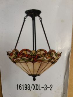 Match ceiling with table lambs