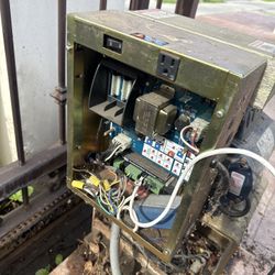 Electric Gate Motor And Parts Adjustment And Replace 