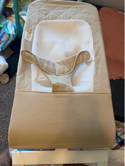 Baby bouncer