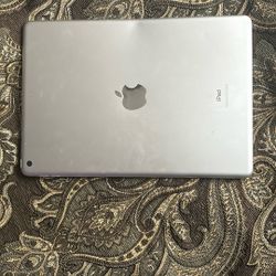 9th Generation Ipad/Apple
