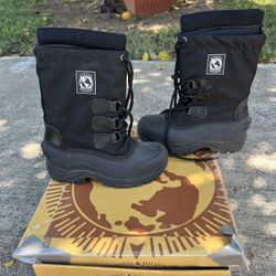 Avalanche Snow Boots For Woman Size 6 $25 O.B.O