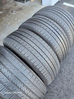 4 used tires 215 55r17 Yokohama Avid $200.00 all 4