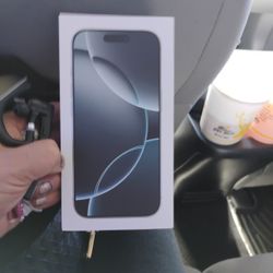 IPHONE 16 PRO UNLOCKED/VERIZON NEW