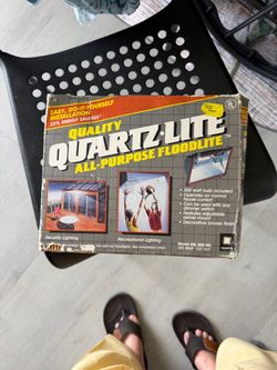All purpose floodlight