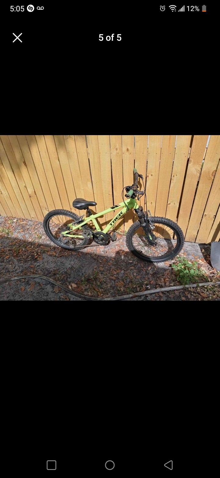 20 Inch  Kids Trek bike ( Green And Black) O.B.O