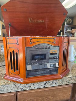 Phonograph radio
