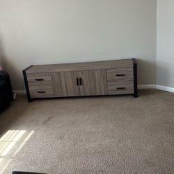 TV STAND