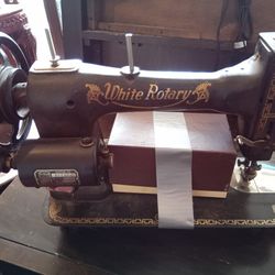 Singer White Rotary Sewing Machine 