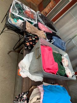 Ropa nueva y usada en perfecta condición size XS- S -M