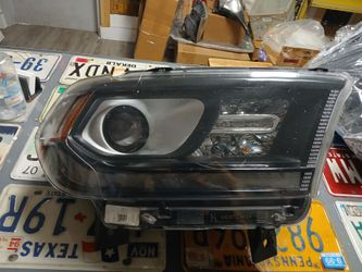 16-20 Dodge Durango Right Passenger Side Led Headlight Original