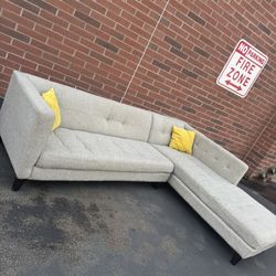 awsome nice gray sectional couch 