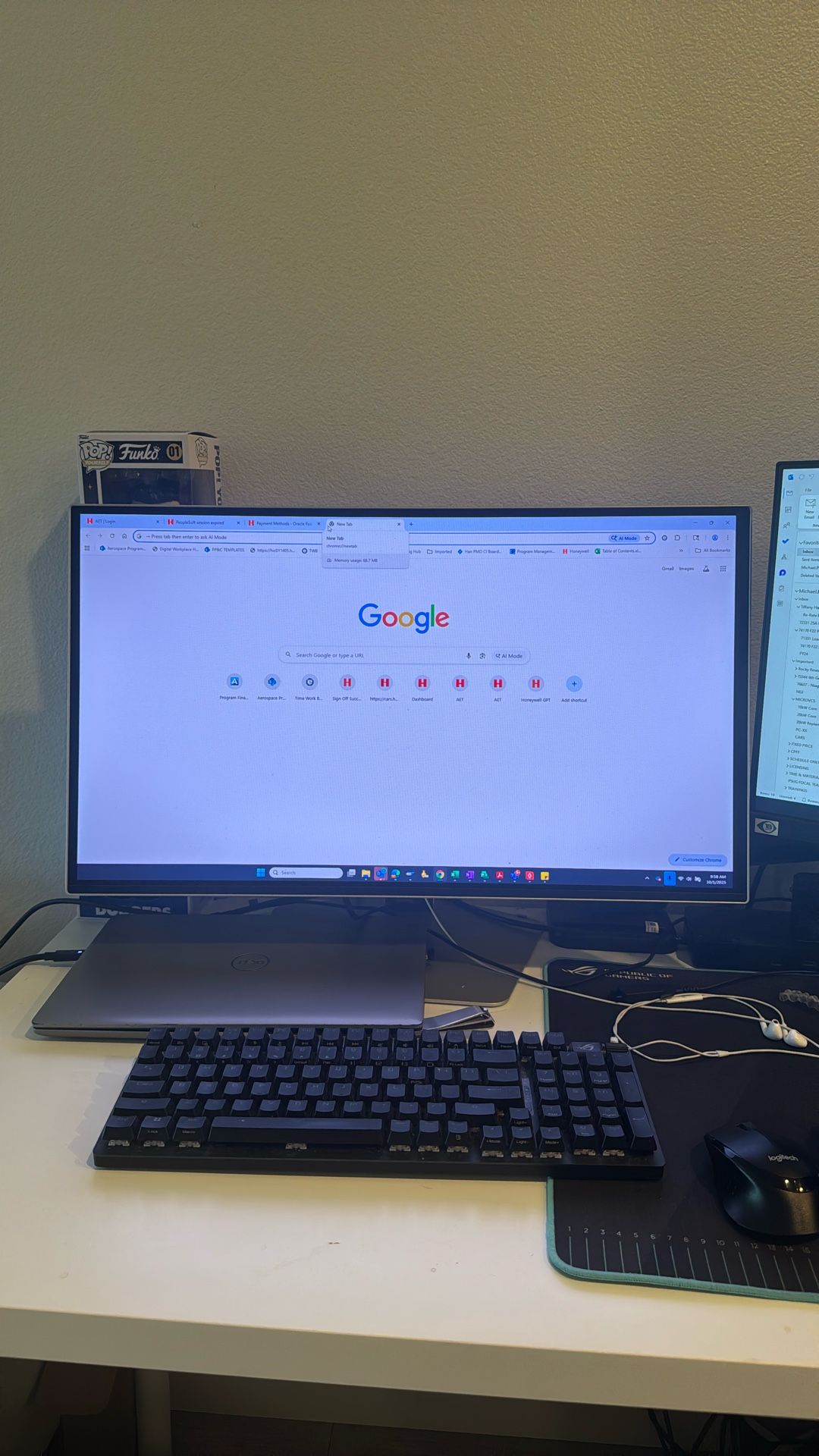 SAMSUNG G6 OLED 360hz .03ms Monitor