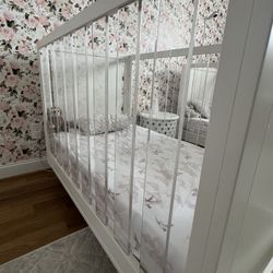 Pottery Barn Crib - Sloane Model
