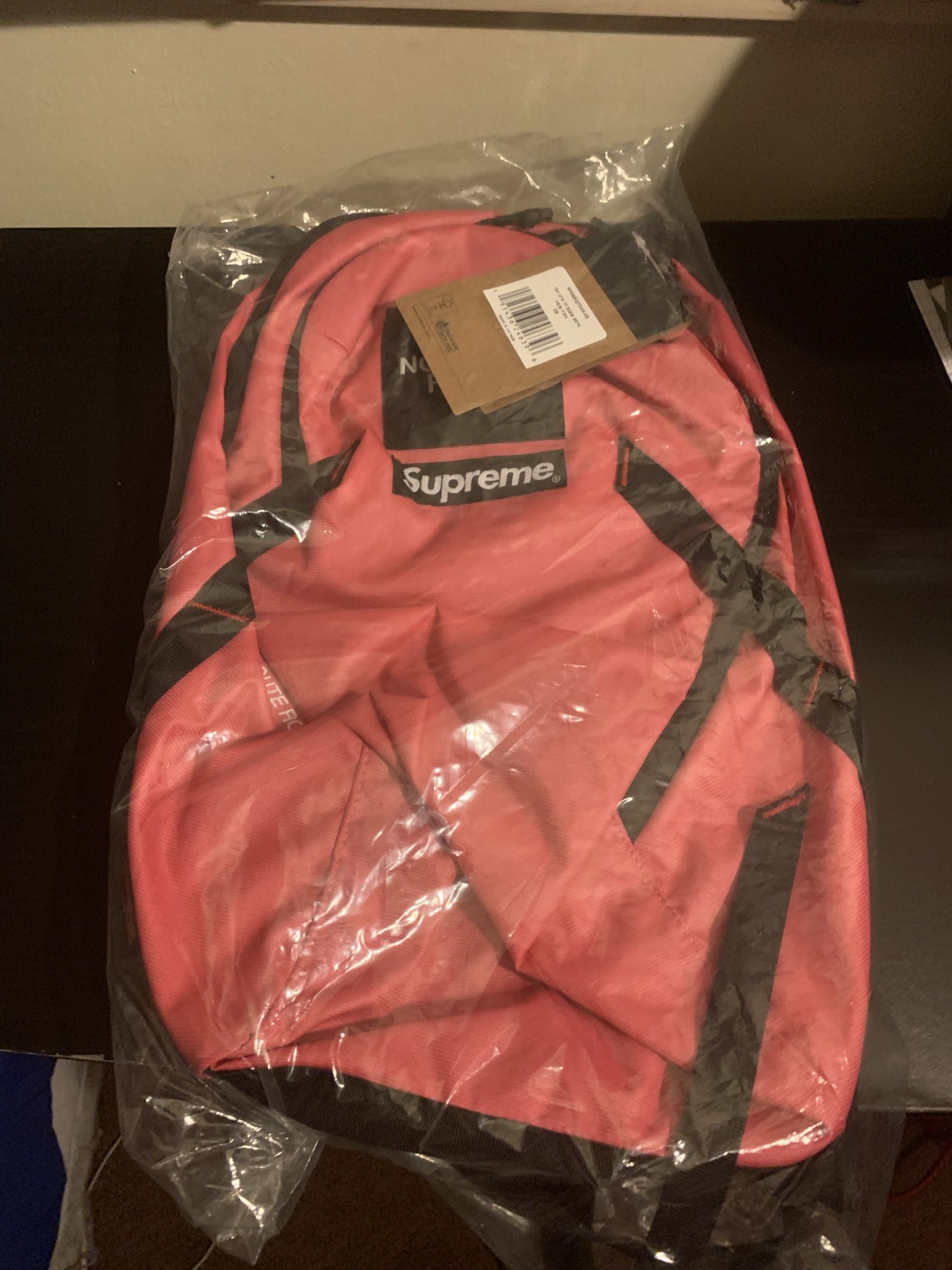 Supreme x The North Face Summit Series 