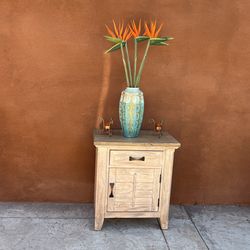 Solid wood table lamp