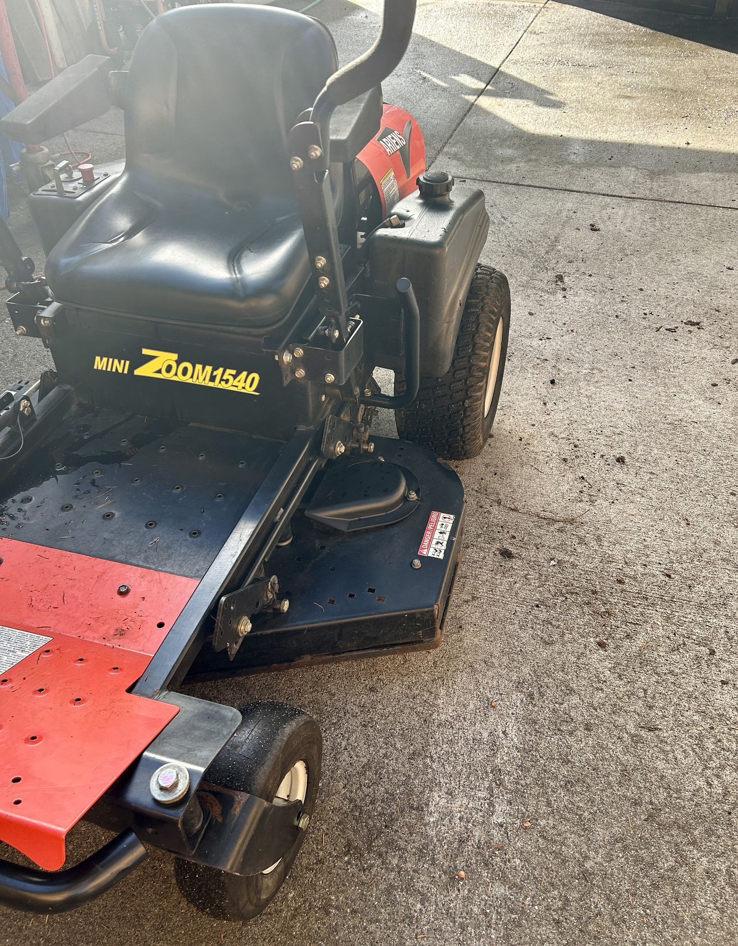 Ariens Zero Turn Lawn Mower