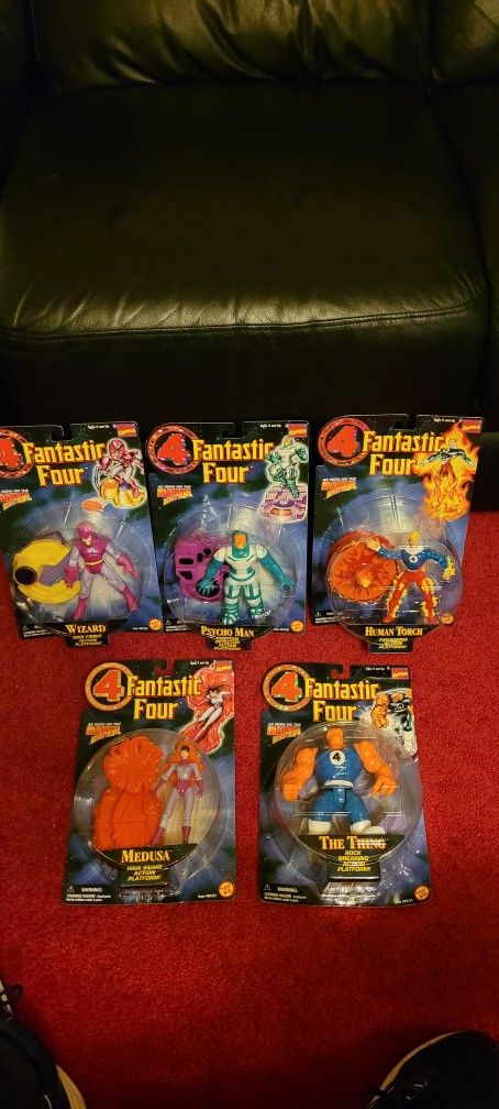 TOY BIZ FANTASTIC FOUR FIGURES!