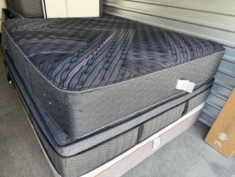 Brand new Beautyrest extra firm mattress king mattress queen mattress firm bed free delivery
