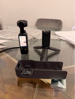 DJI Osmo pocket 3 with external battery