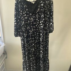 Printed Dress – Size L, Like New with Lining