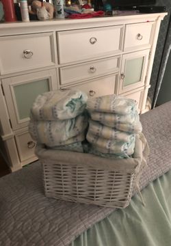 Ultra pamper número 2. 31 pamper 20. Dlls. Canasta no incluye