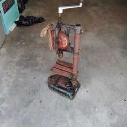 Vintage Goodell Prat Com. Drid Press In Working Condition 100 Takes 