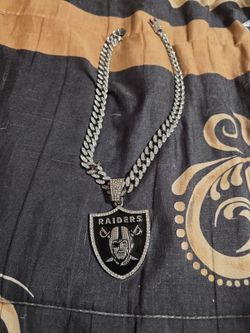 Raiders bling pendant