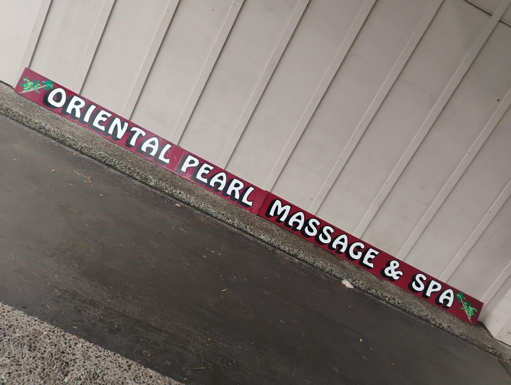 Oriental Pearl Sign
