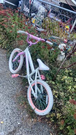 Bicycle size 18. Price 10$. Pick up. E. 72. and. Grandview. E. Tacoma