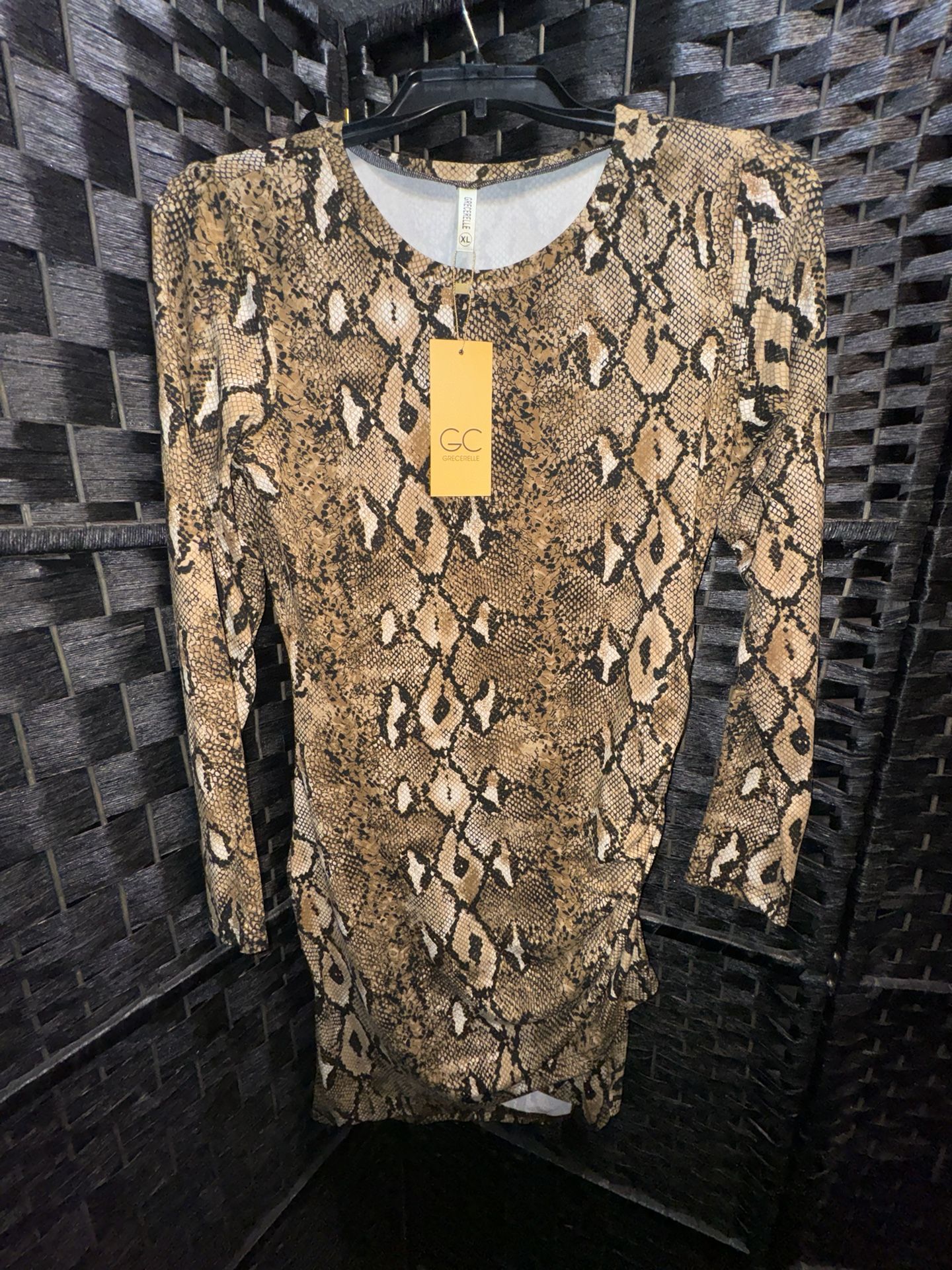 Brand New Size (XL) Long Sleeve Snake Print Dress 