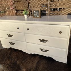 Dresser antique 7 drawers refinished $77