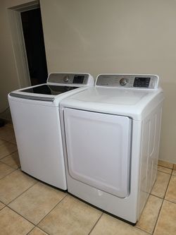 Samsung Washer and Dryer Set....