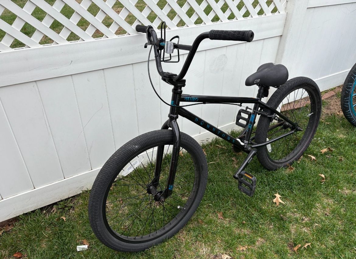 Haro Downtown Bike - Great Condition SE Tires