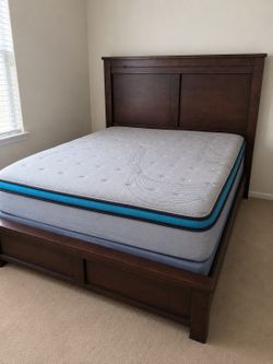 Queen mattress and bed frame