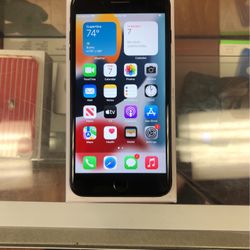 iPhone 7 Plus Factory Unlocked ! 