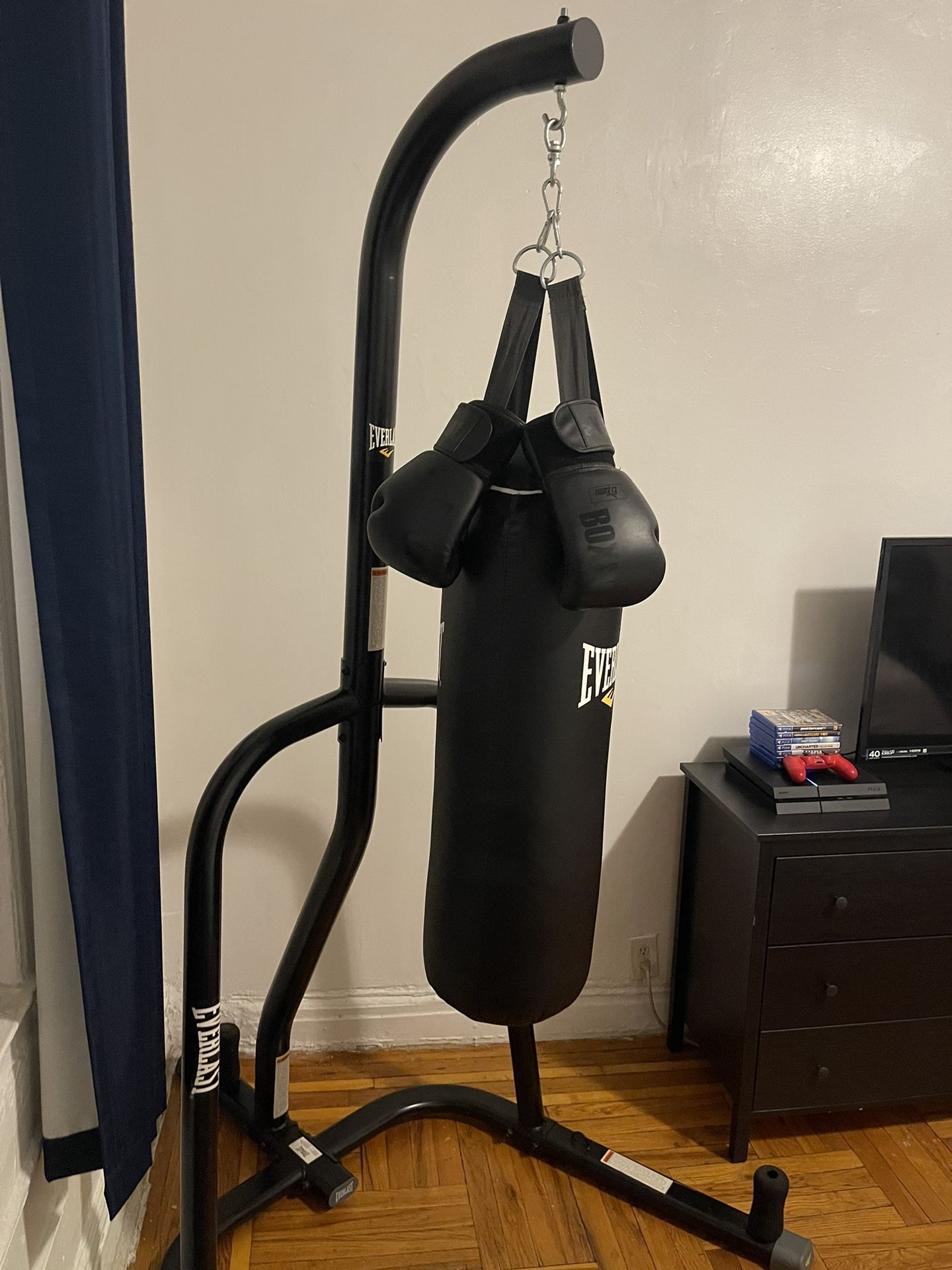 Everlast Punching Bag Stand