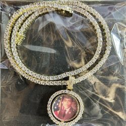 Photo Pendants W/Chain