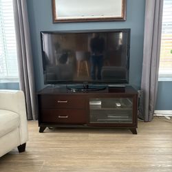 TV & Stand