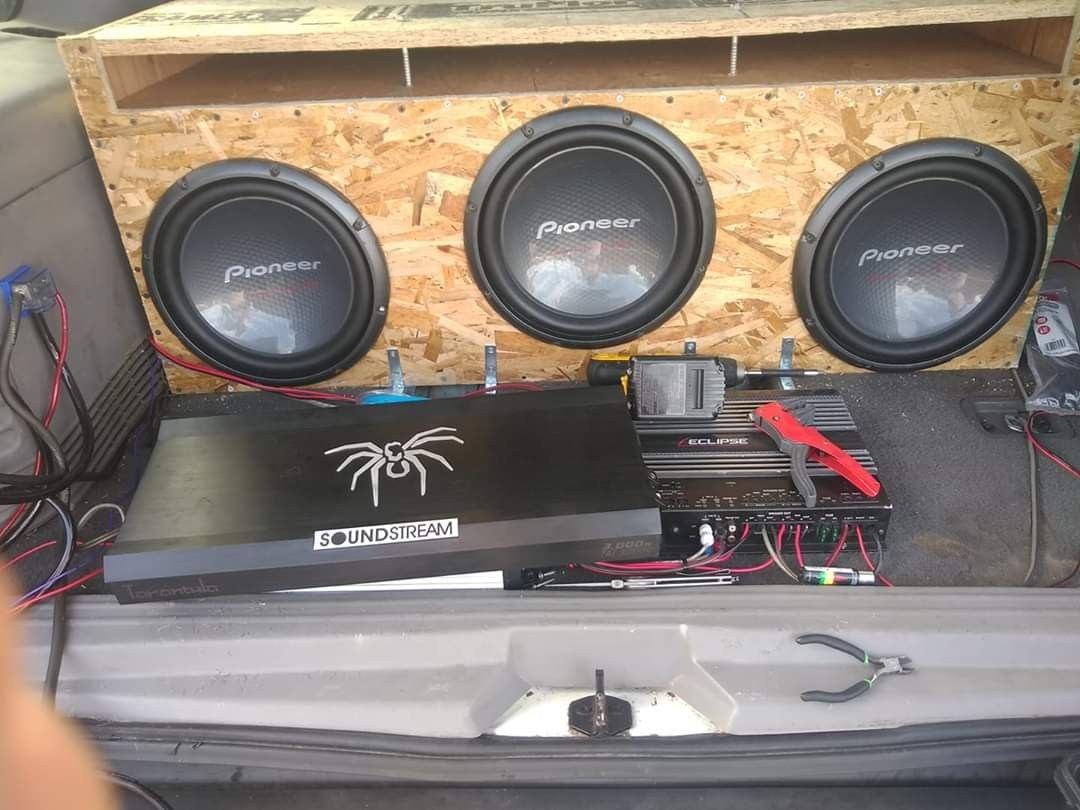 2 pioneer 12s Championship series