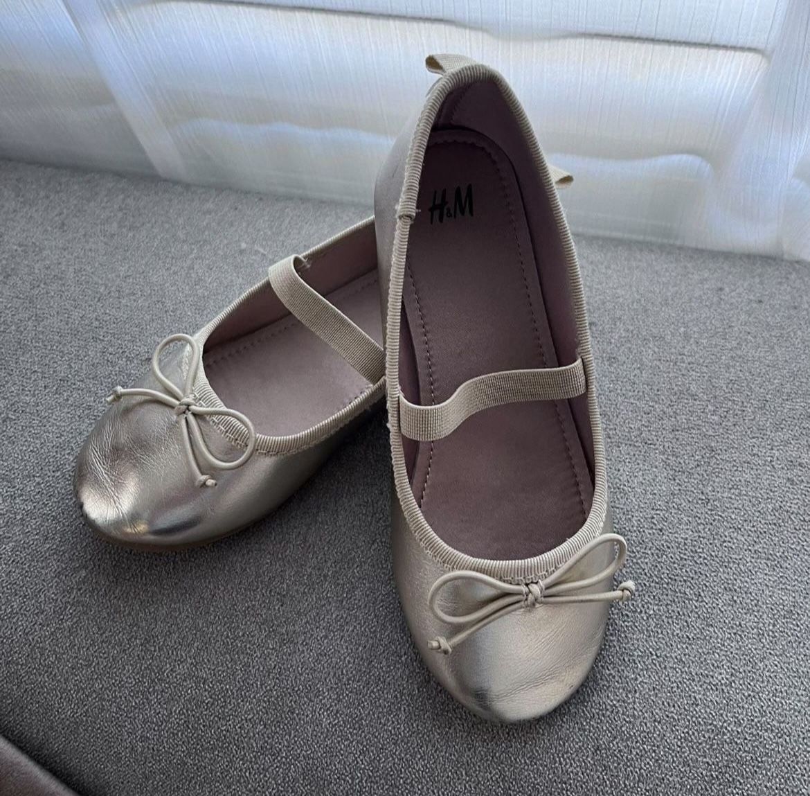 Little Girls Flats Size 10c